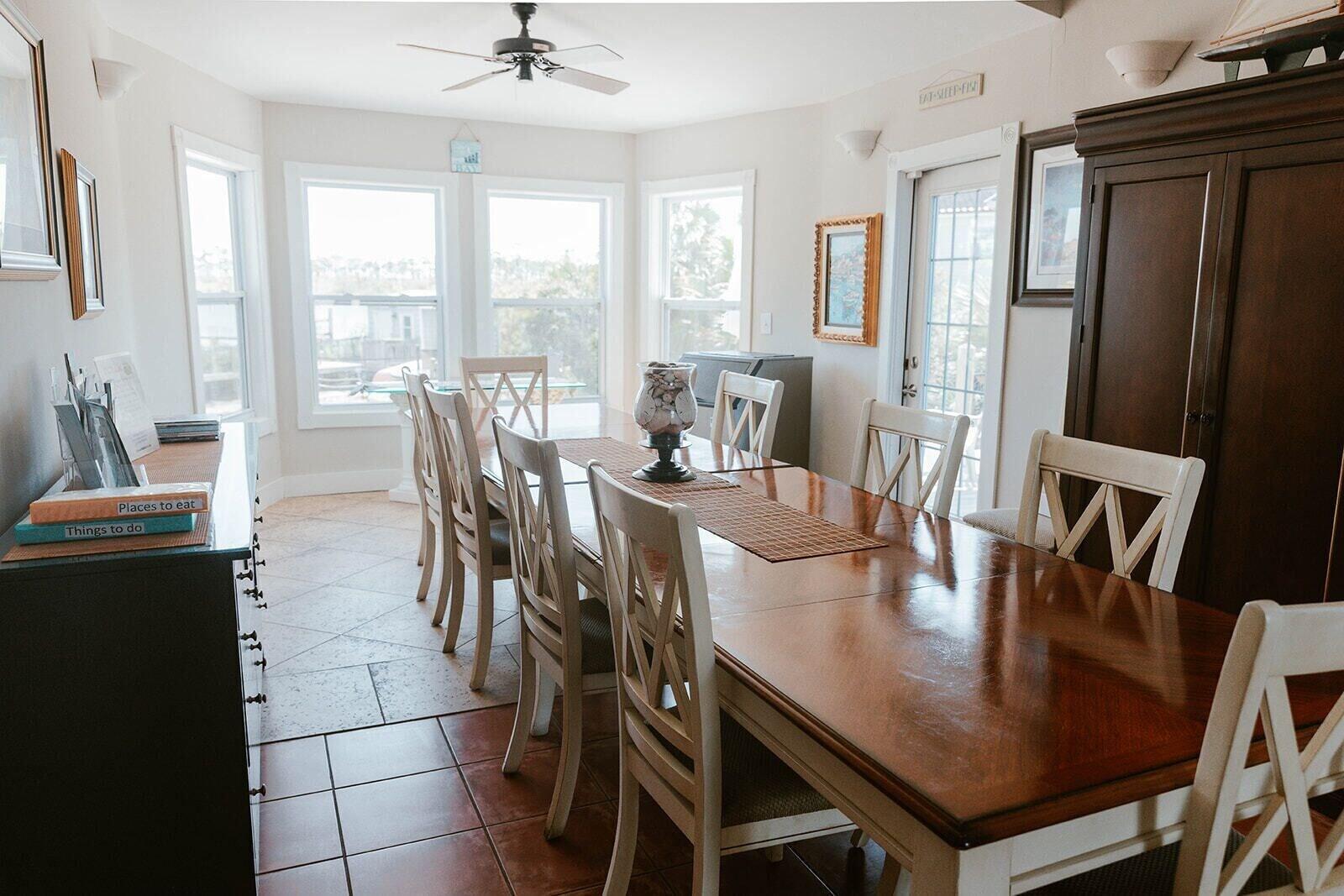 Restaurant Cape San Blas Inn