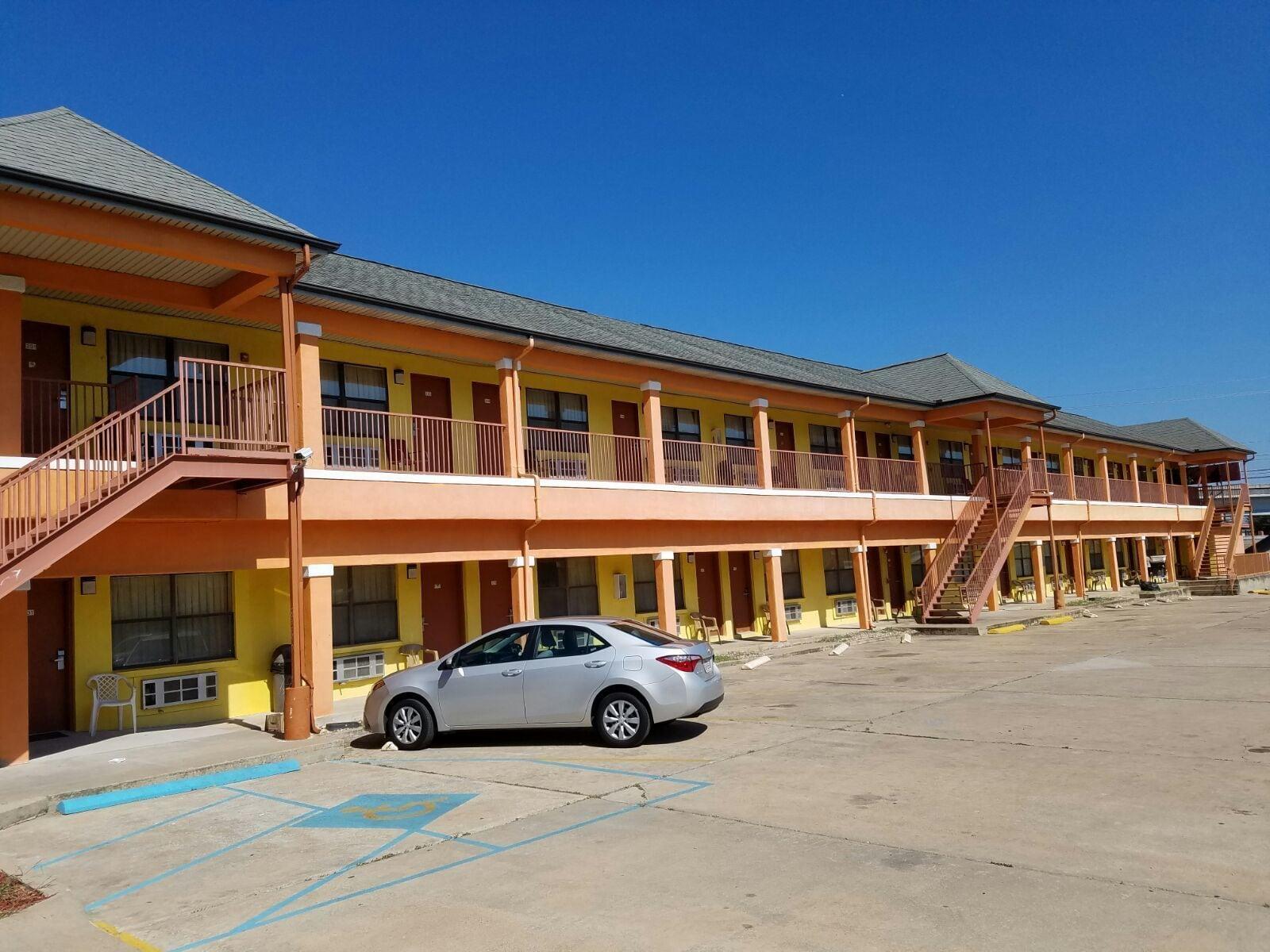 Vista Exterior The Heart of Texas Motel