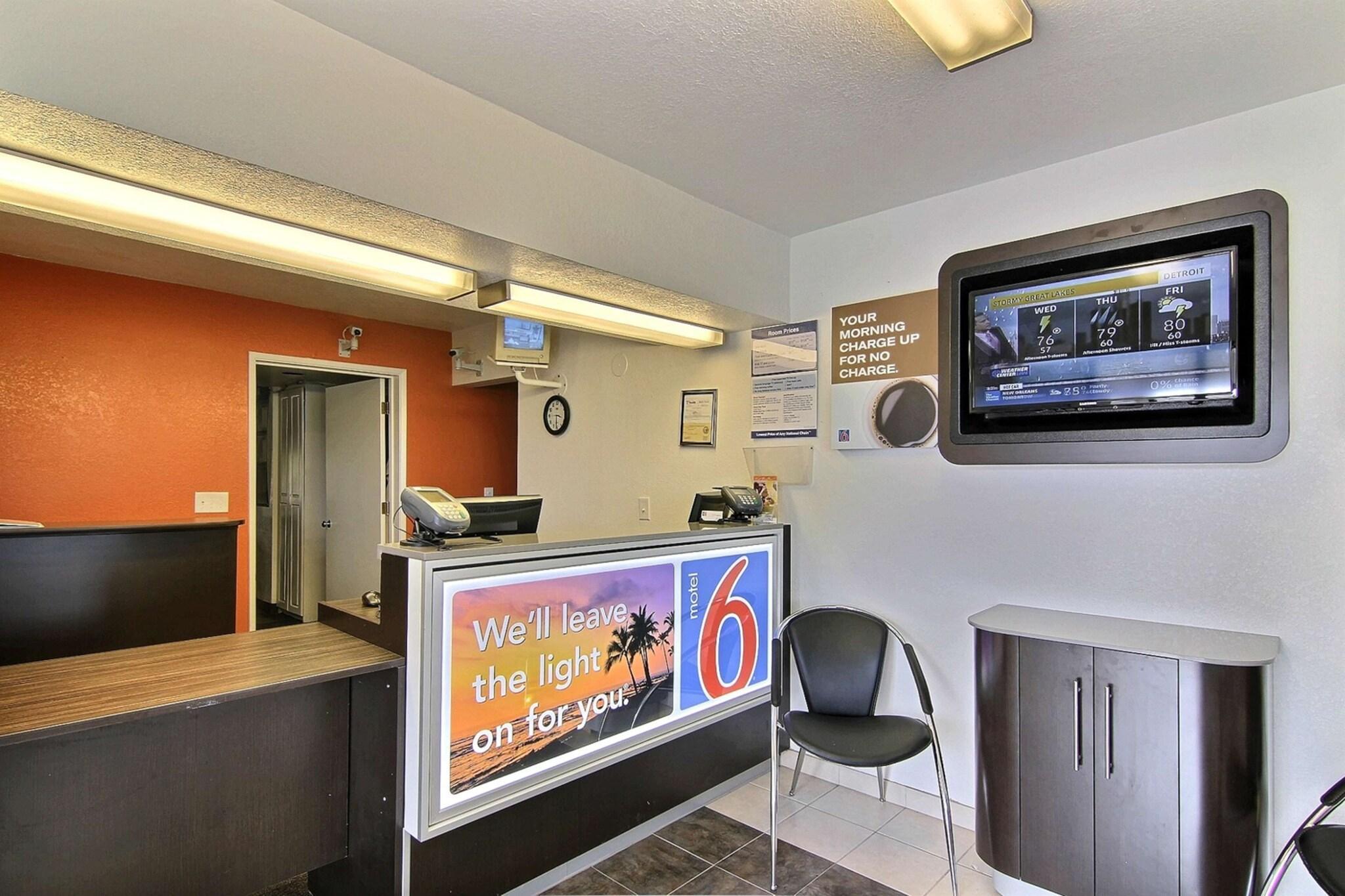 Vista Lobby Motel 6 Buellton, CA - Solvang Area