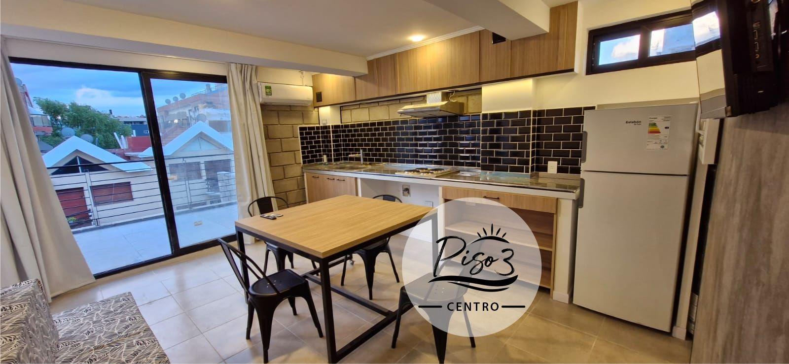 Cocina Piso 3 Centro Villa Carlos Paz Frente al Lago con Minipileta Privada