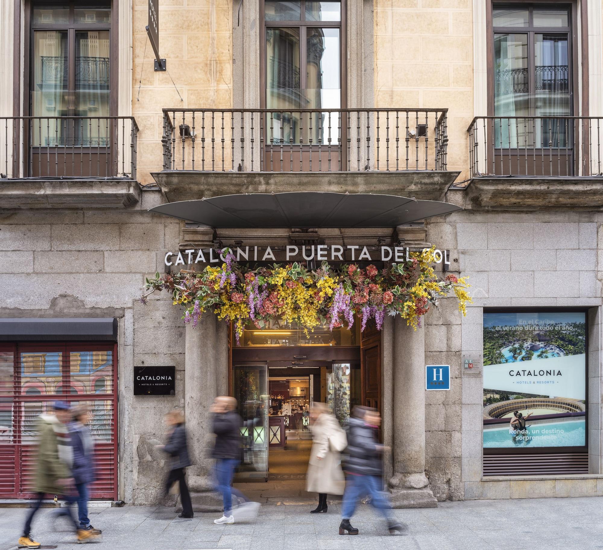 Vista Exterior Catalonia Puerta del Sol