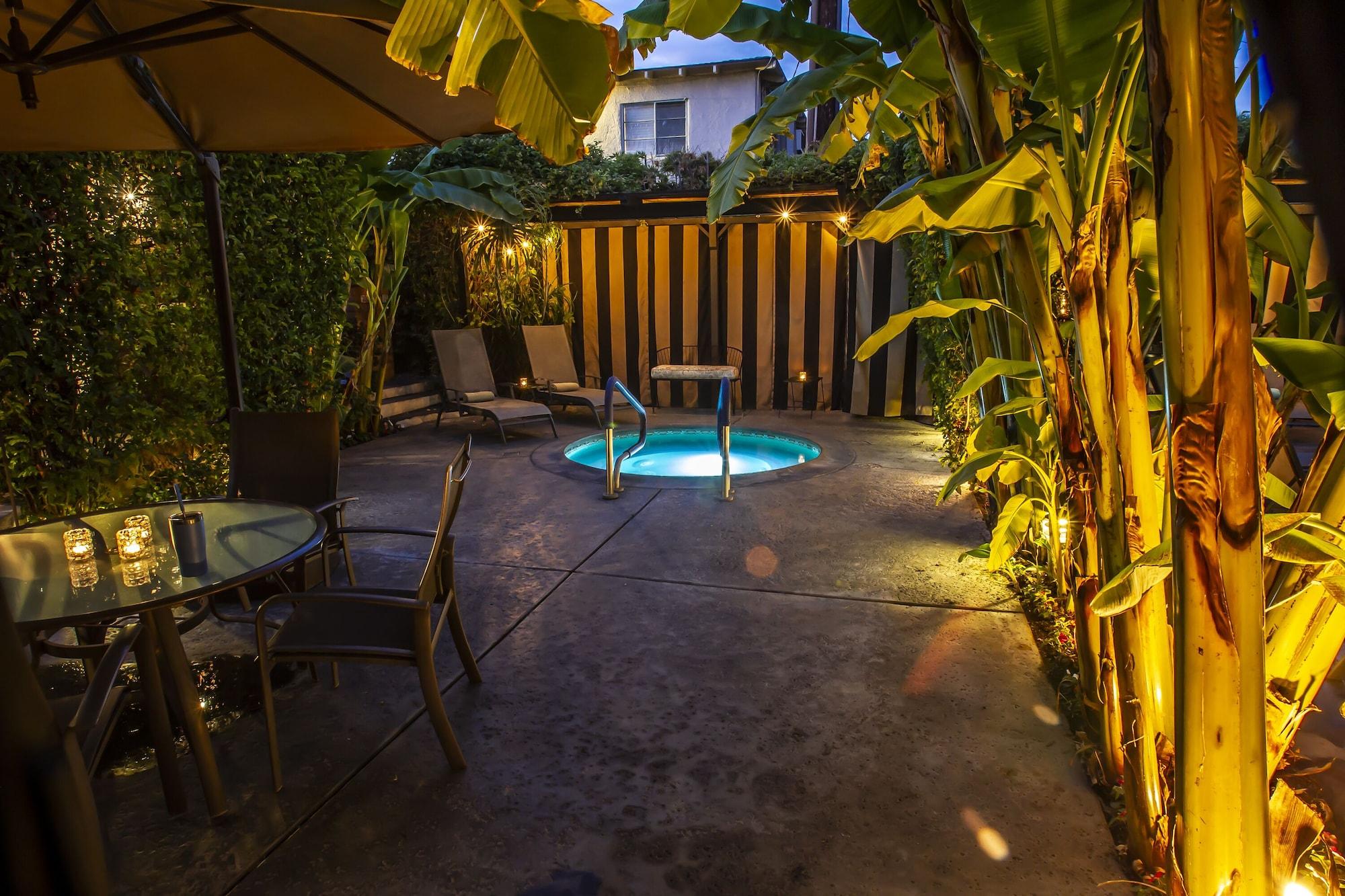 Spa Hotel California - A Town & Desert Boutique Hotel