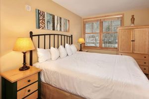 Alquiler Vacacional - Amazing 2 Bedroom Condo, 2 min walk to Gondola!