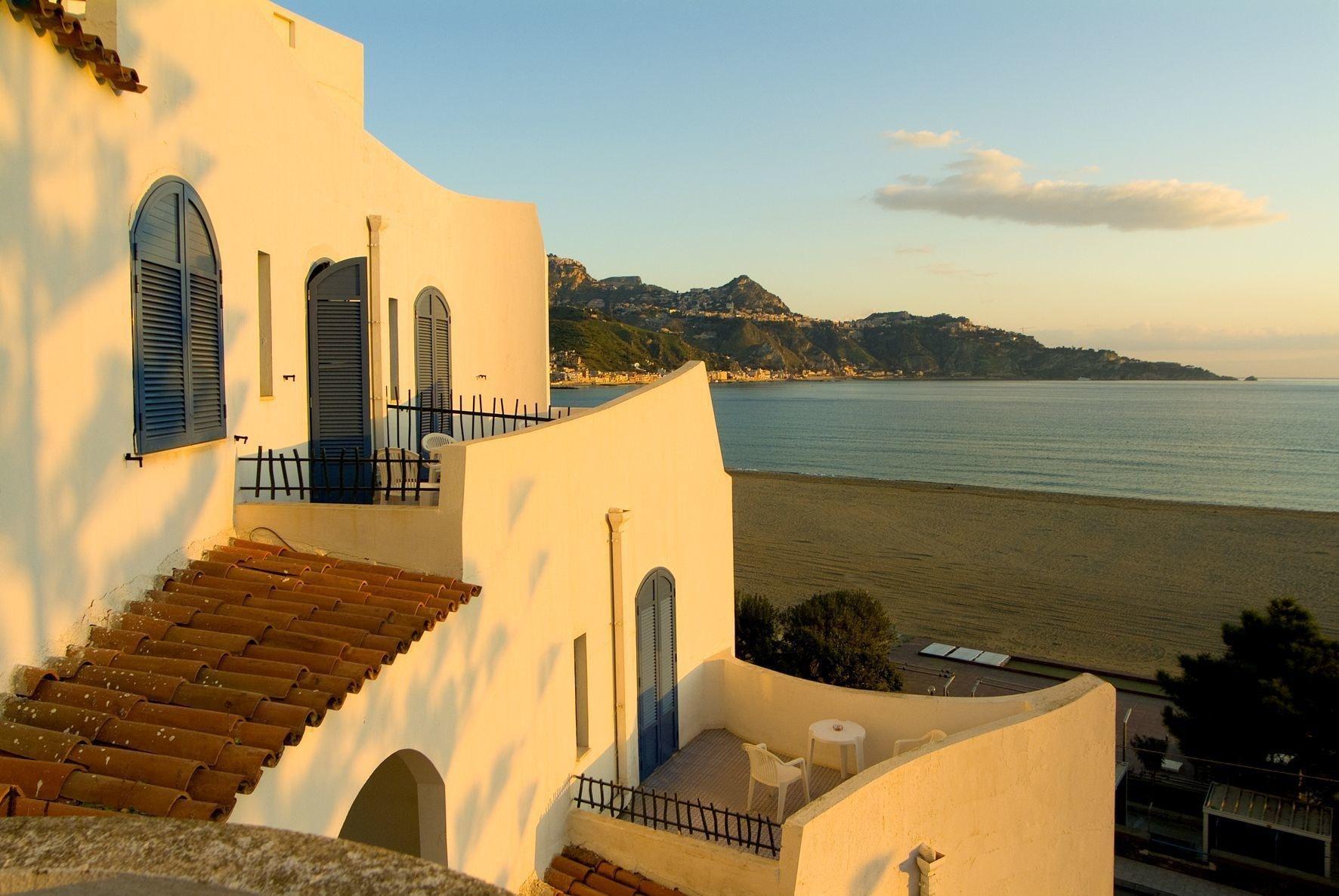 Vista Exterior Sporting Baia Hotel