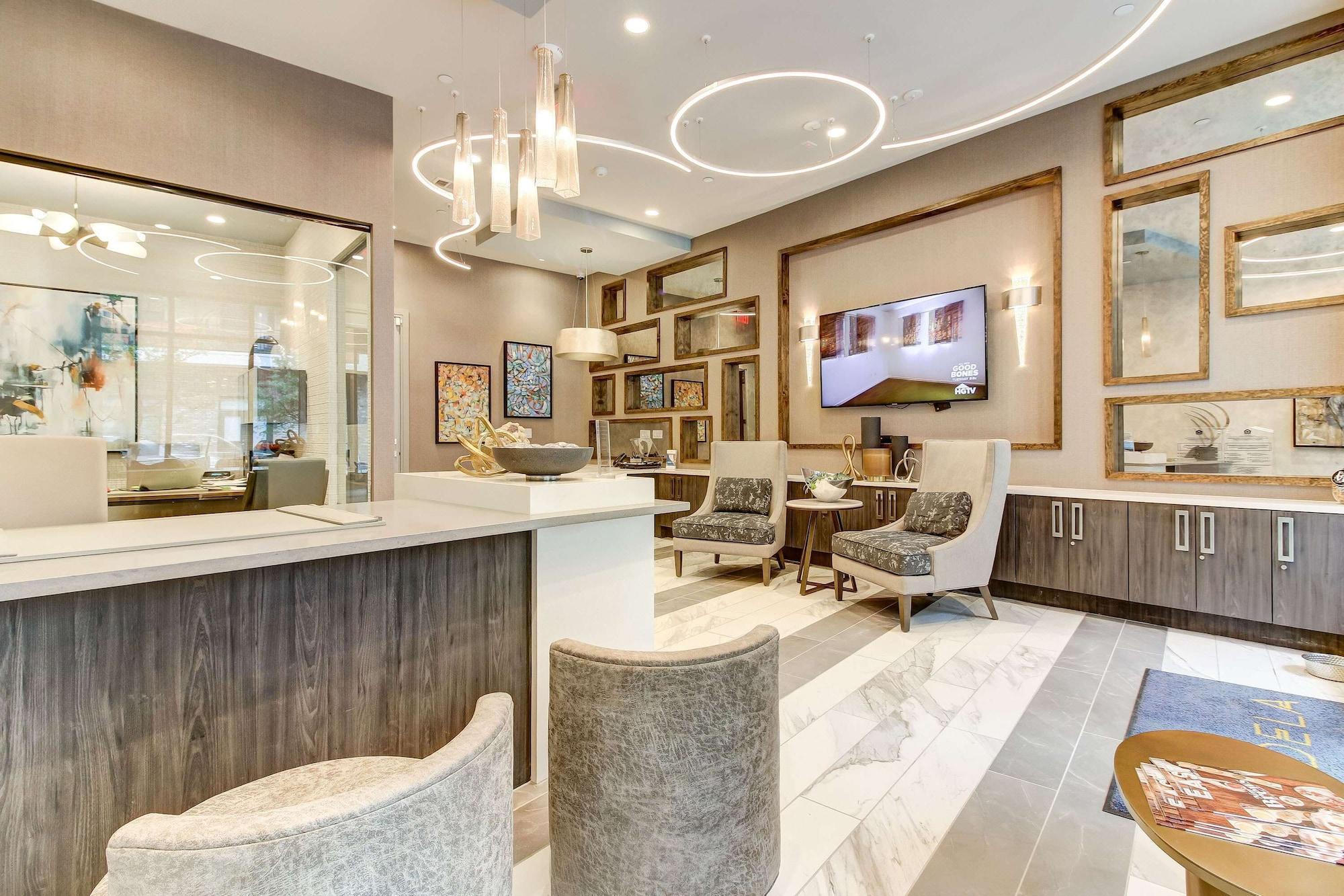 Vista Lobby Sentral East Austin at 1614 E. Sixth