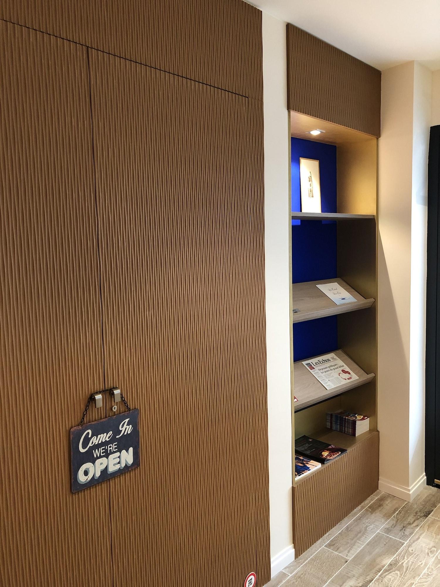 Vista Lobby Hôtel Courbet