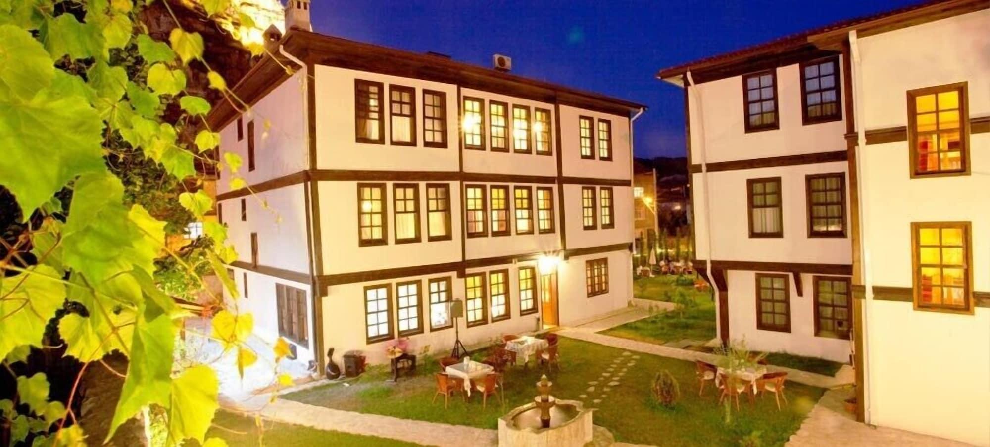 Vista Exterior Ugurlu Konaklari