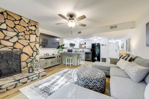 Alquiler Vacacional - Sevierville Condo w/ Balcony + Pool Access!