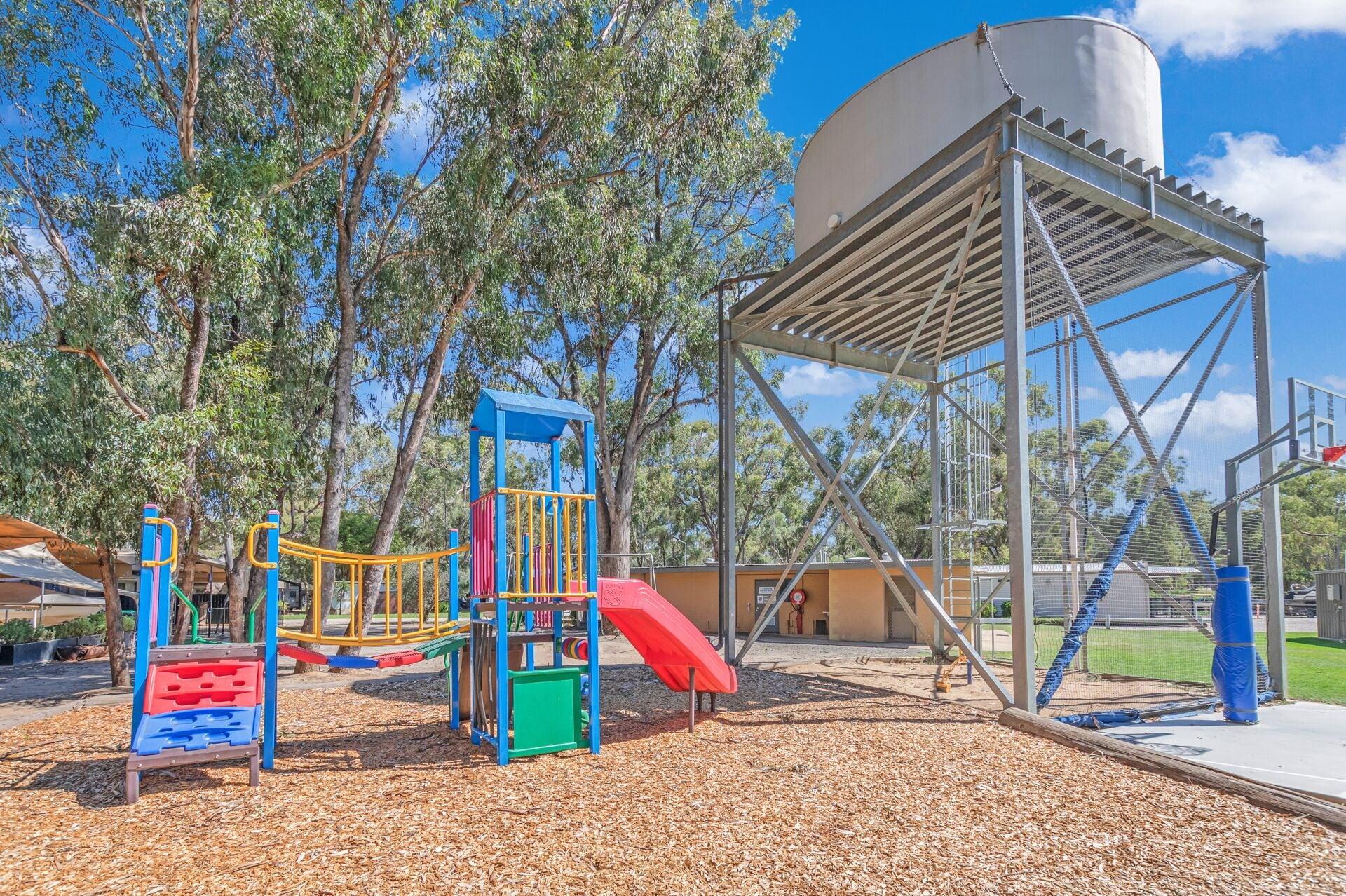 Instalaciones Recreativas Torrumbarry Weir Holiday Park