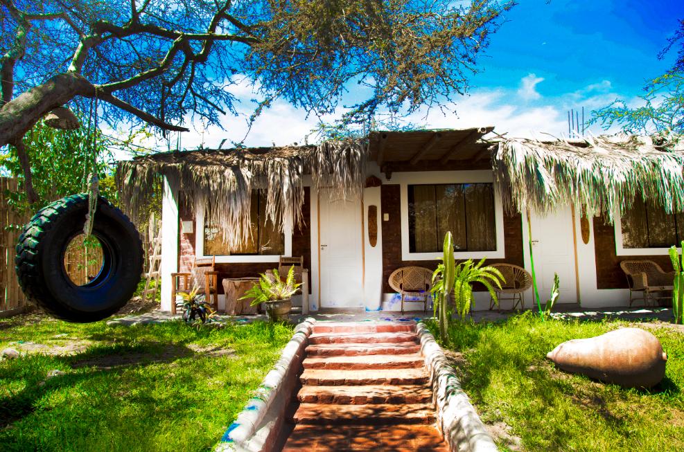 Vista Exterior Hotel y Restaurant Rochabus