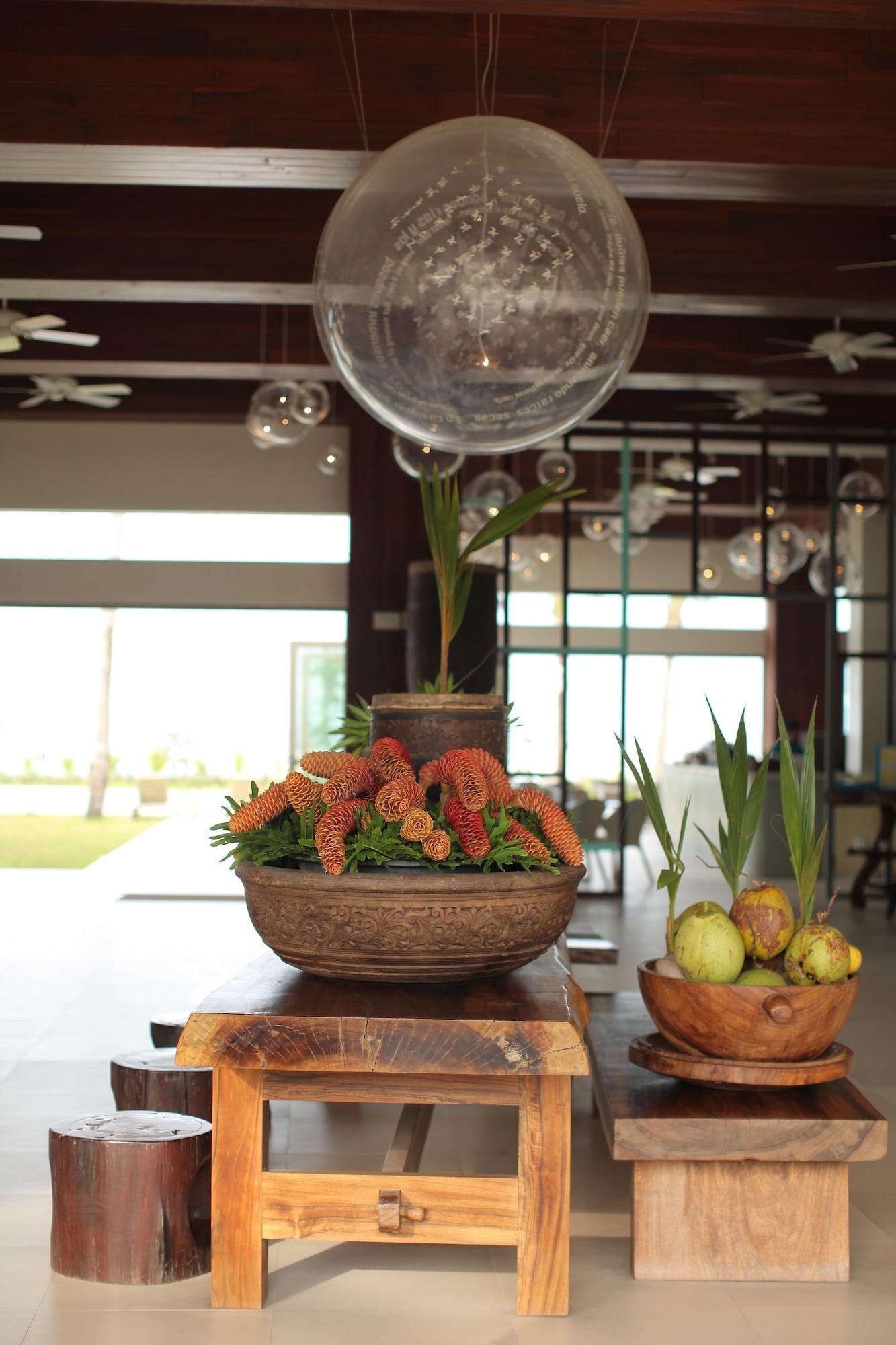 Vista Lobby Costa Pacifica