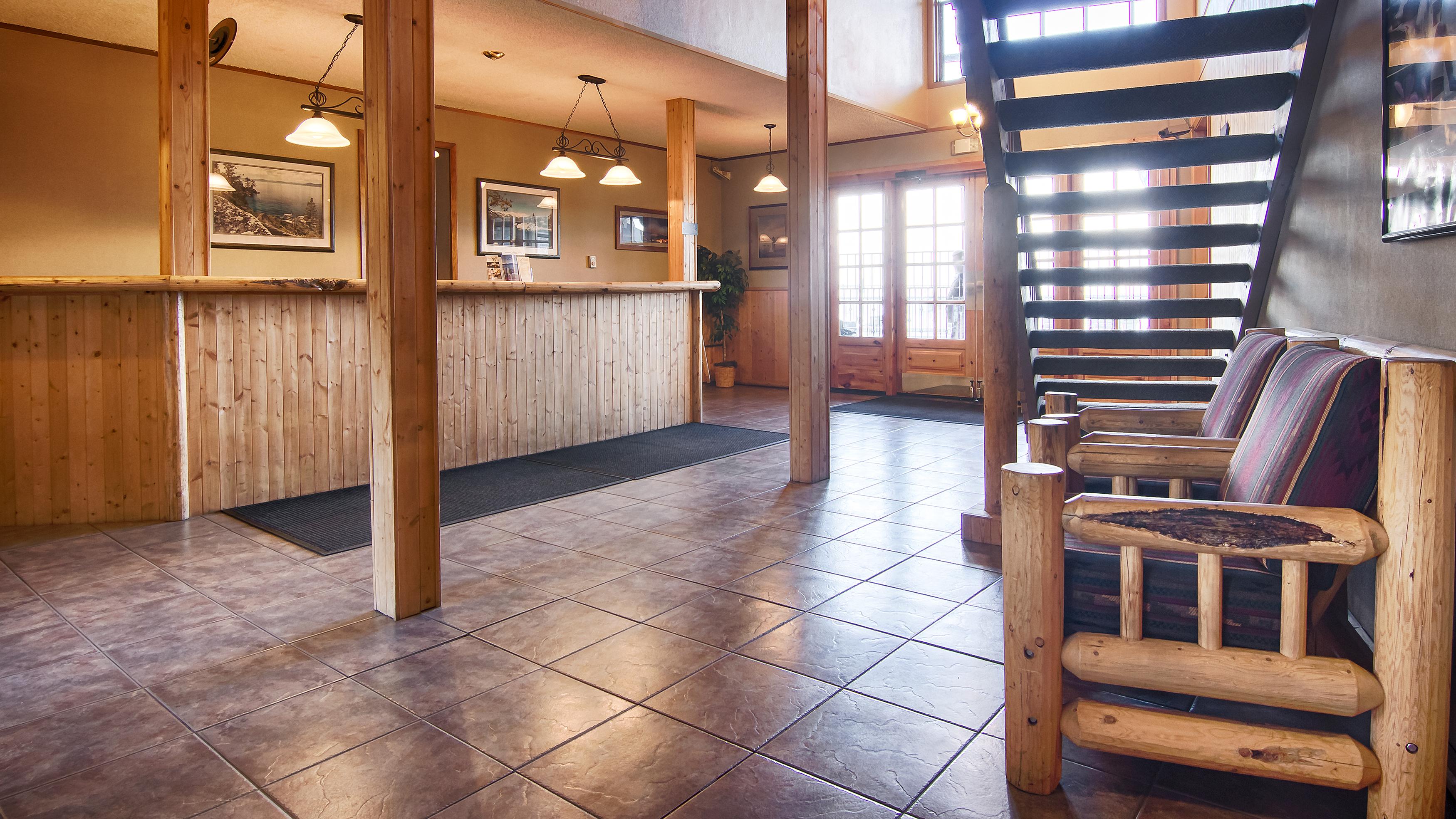 Vista Lobby Tahoe Lakeshore Lodge & Spa