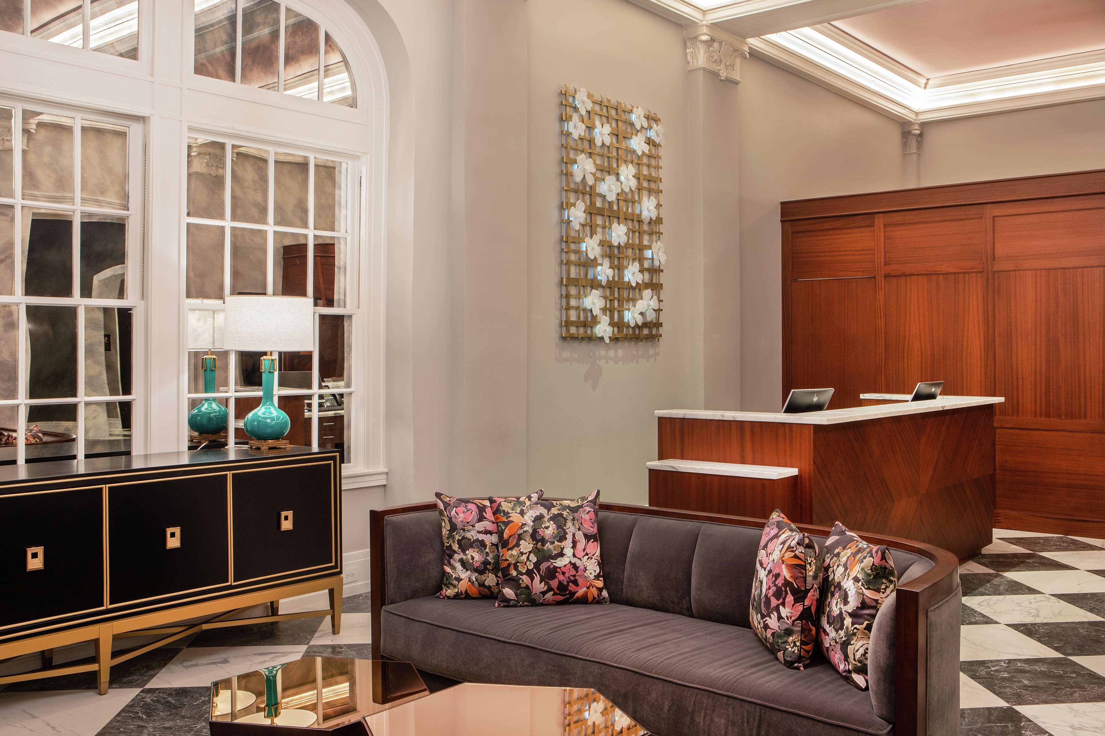 Vista Lobby The Virginian Lynchburg Curio Collection