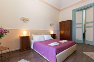 Alojamiento - Teatro Bellini - Bed & Breakfast