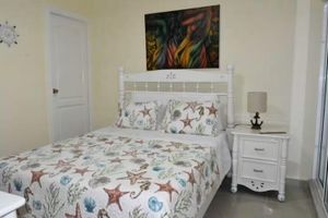 Alquiler Vacacional - Luxury 2-bedroom apartment in charming Punta Cana with AC 4 minute walk to beach