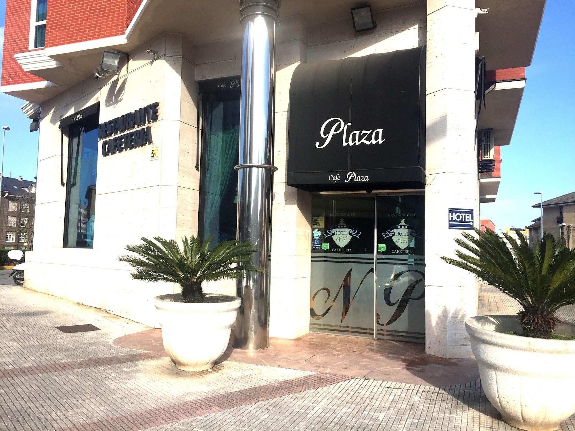 Bar/Salón Hotel Nueva Plaza