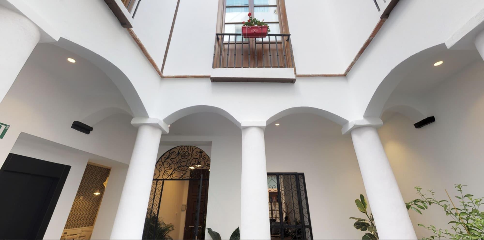 Vista Exterior Madeinterranea Suites