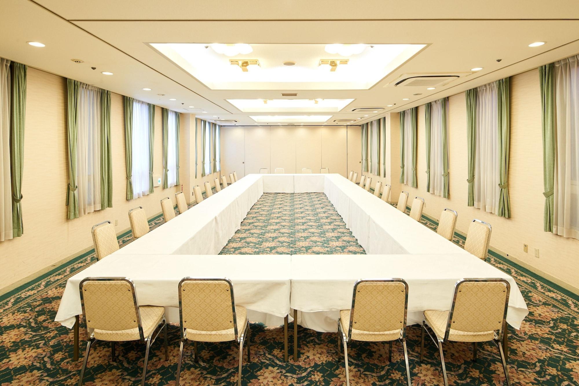 Centro de Negocios Marroad Inn Omiya