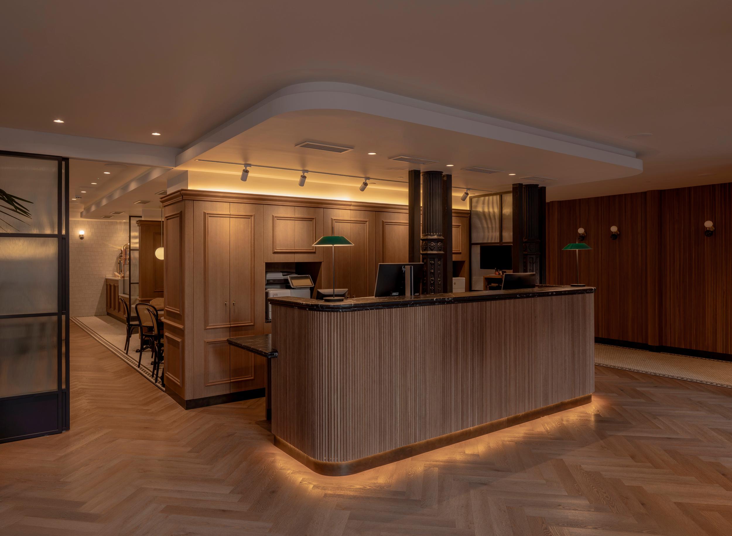 Vista Lobby Hotel Suizo