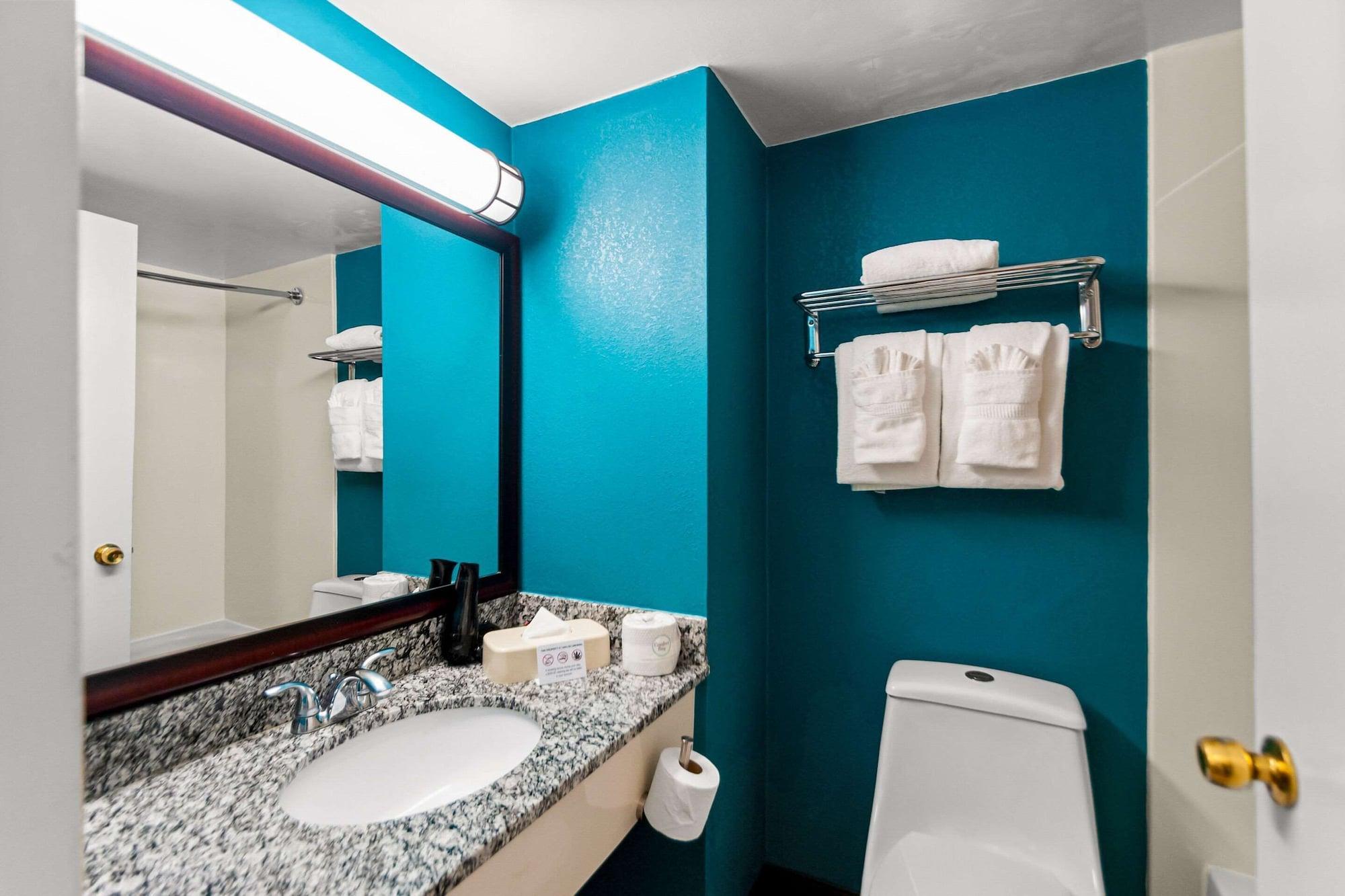 Habitación Clarion Inn Falls Church - Arlington