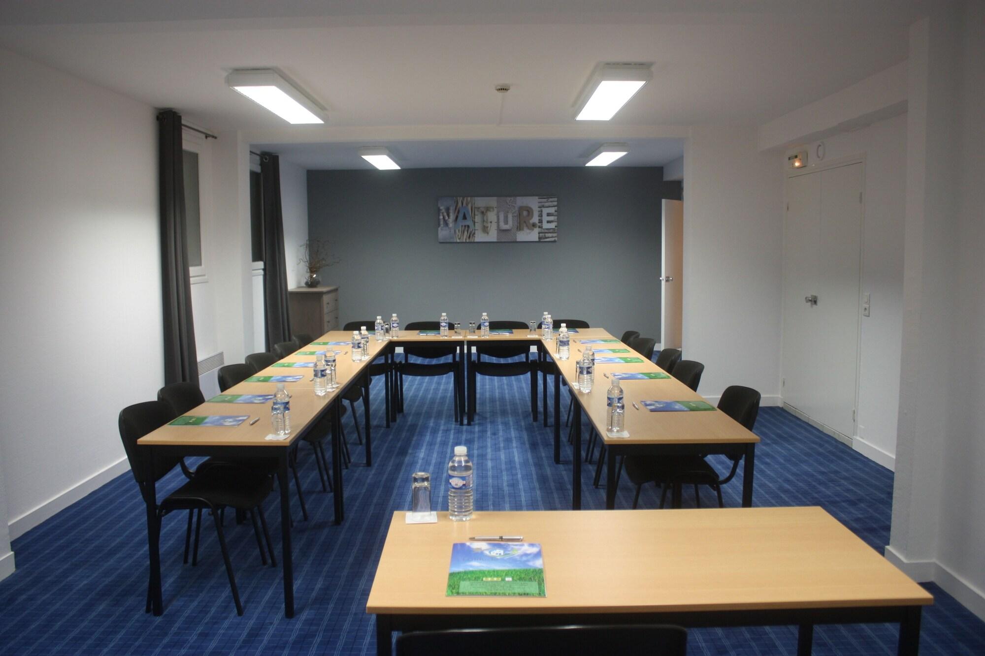 Sala de Reuniones Hotel Latitude Ouest