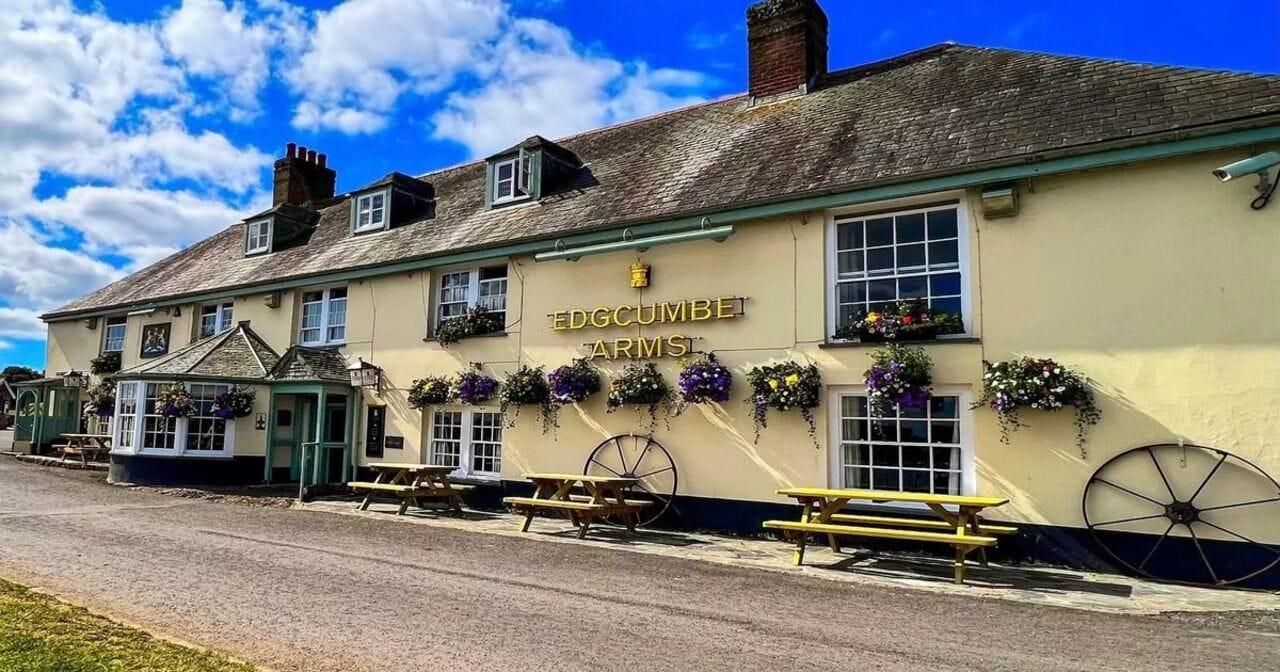 Varios The Edgcumbe Arms