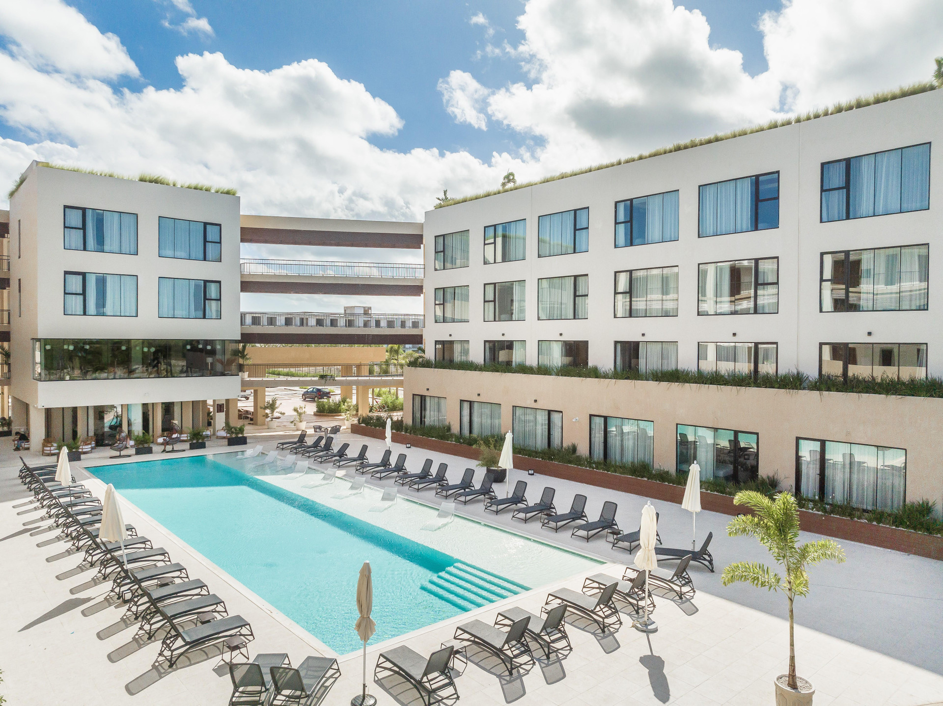 Vista Piscina Hotel Faranda Single 1 Punta Cana Adults Only
