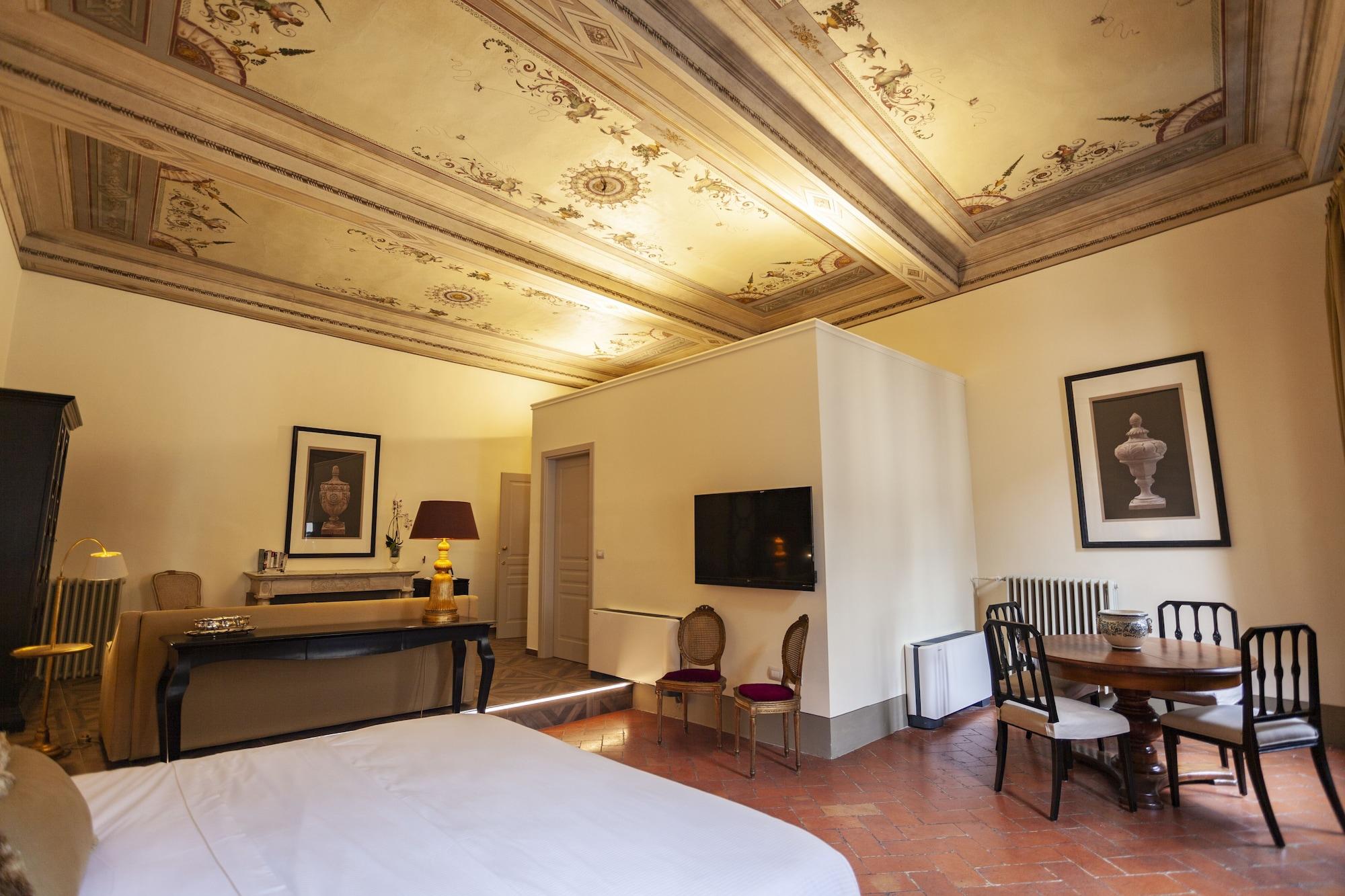 Varios Palazzo Martellini Residenza d'Epoca