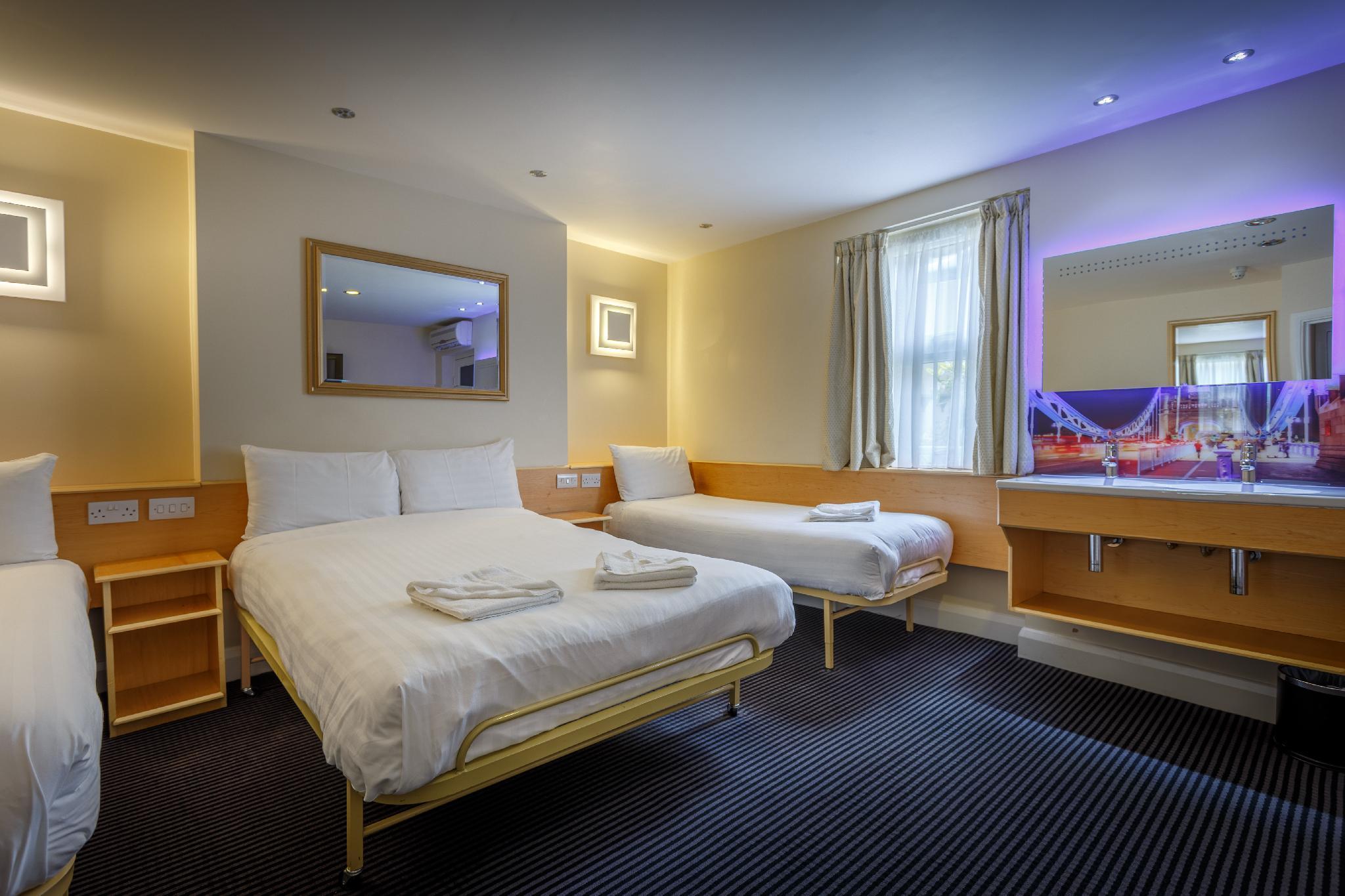 Vista Exterior The Princess Hotel – St Pancras Hotel Group