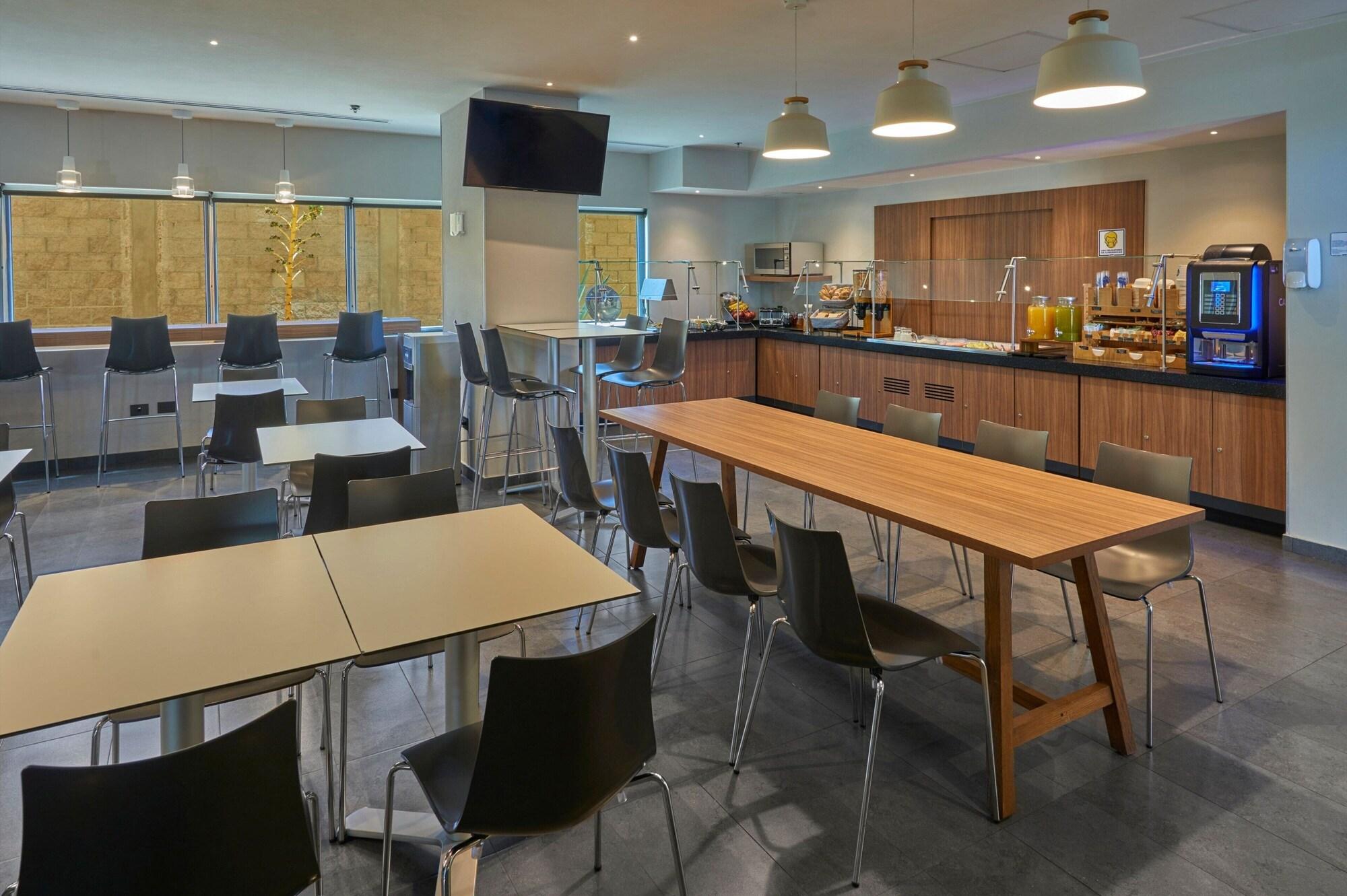 Restaurant City Express by Marriott Guaymas