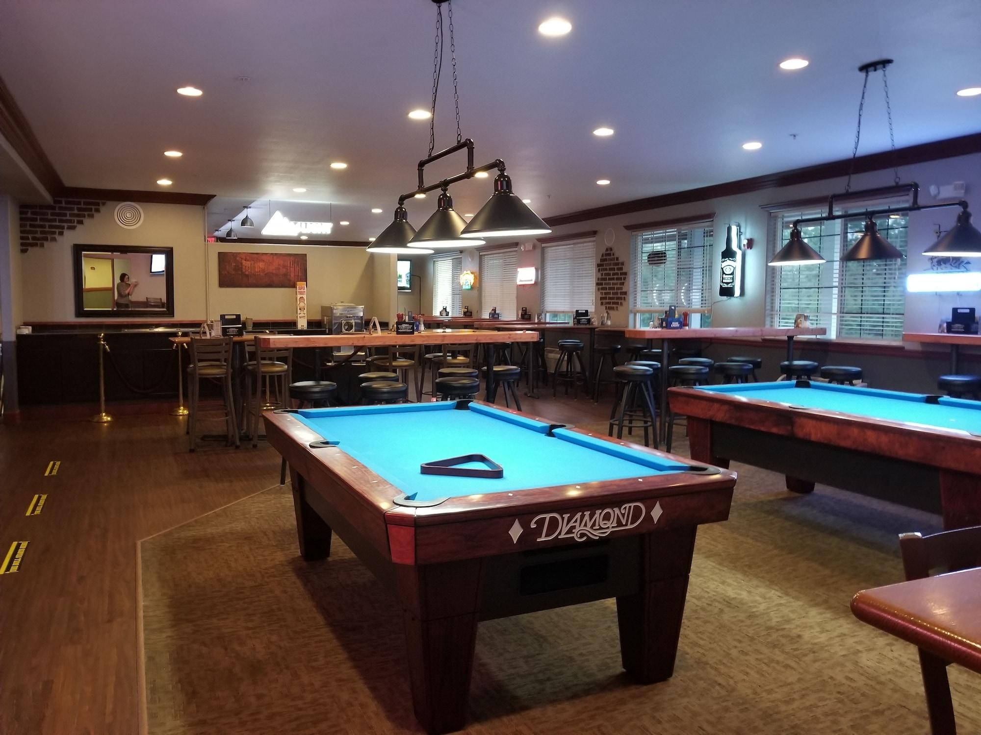 Restaurant Grand View Inn & Suites