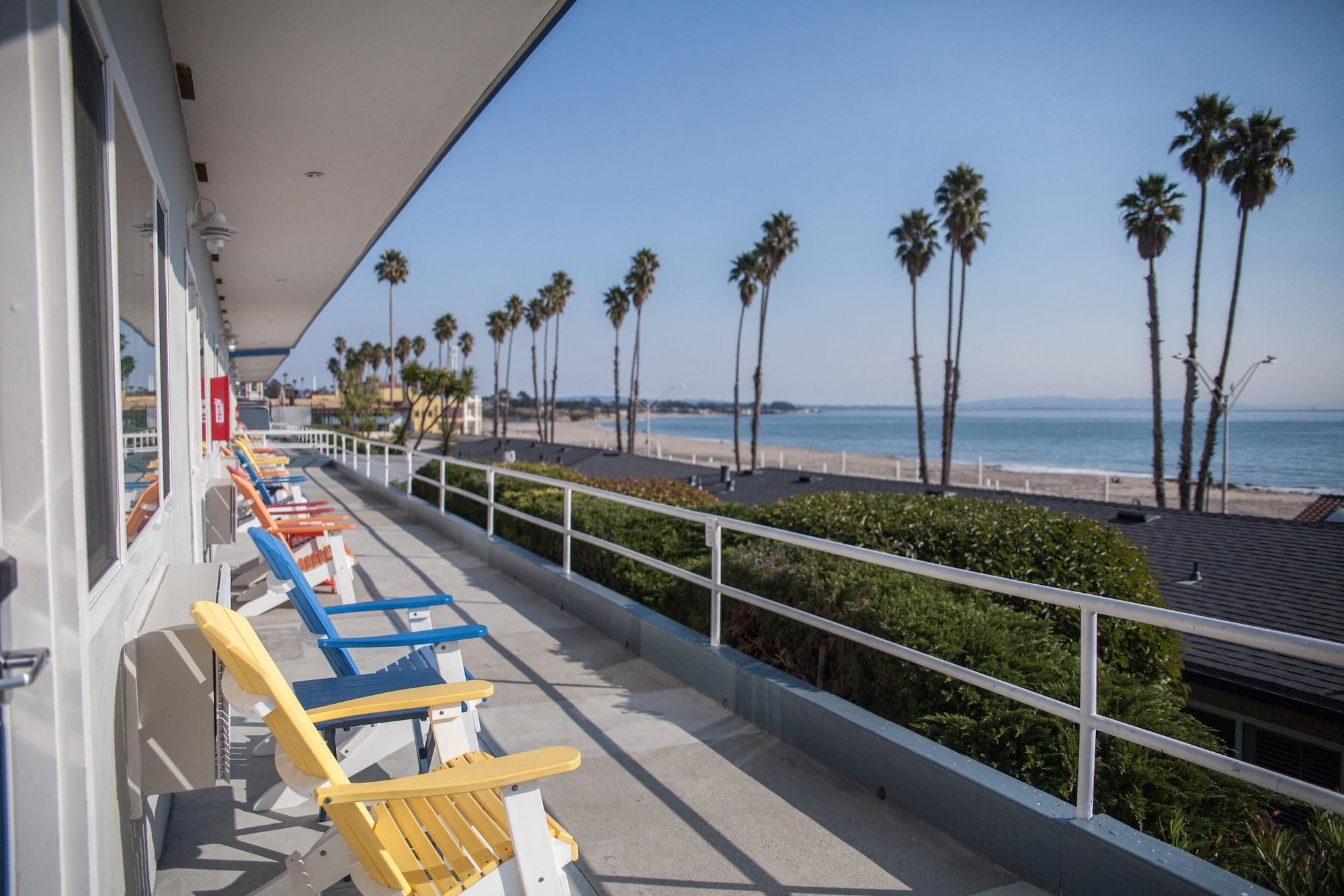 Playa Beach Street Inn and Suites