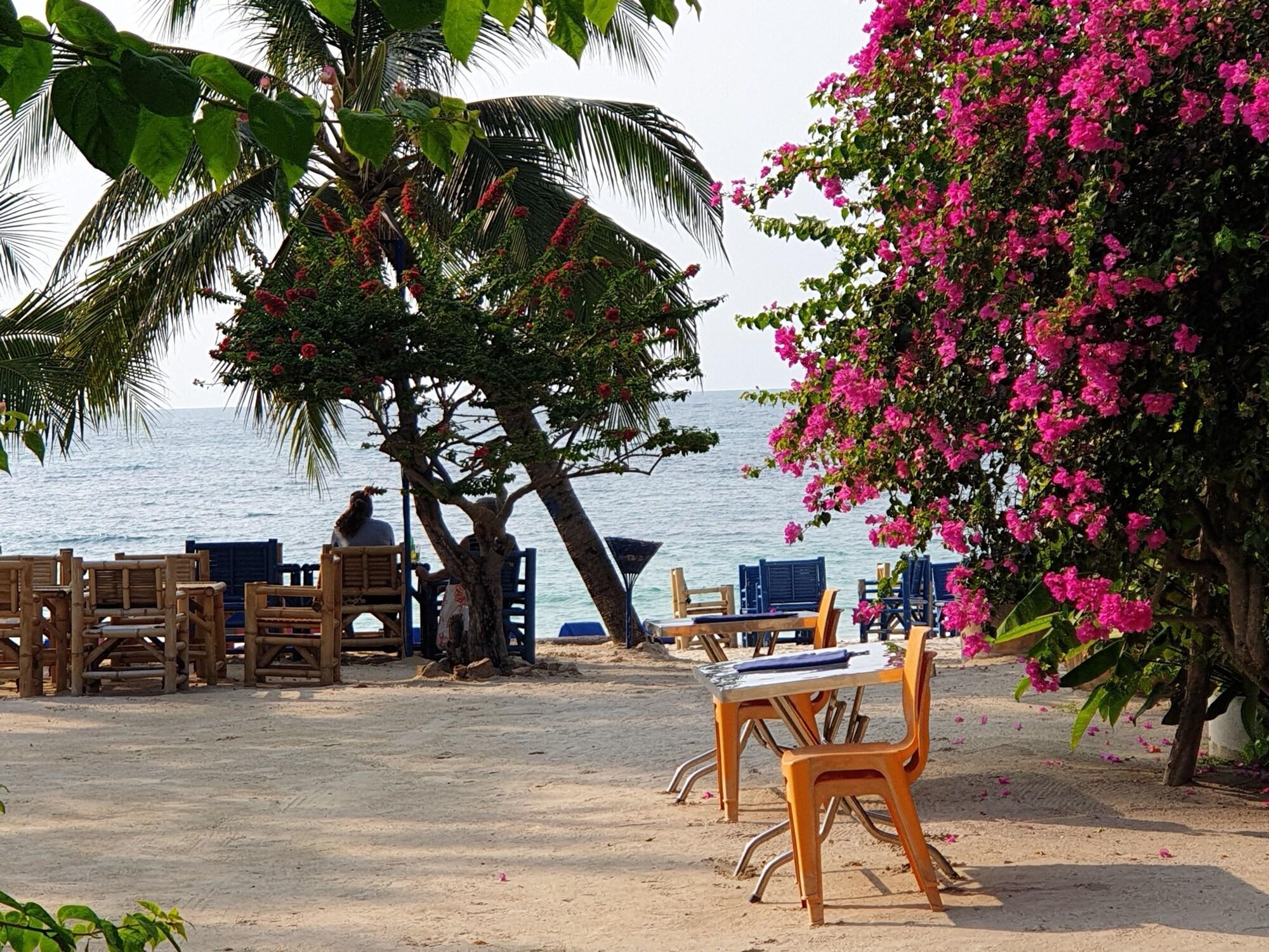 Playa Baan Kiao Resort