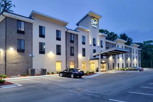 Alojamiento - Sleep Inn & Suites - Coliseum Area