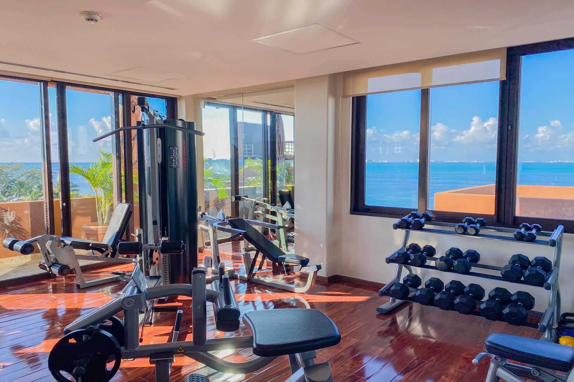 Gimnasio Esplendor by Wyndham Isla Mujeres All Inclusive Resort
