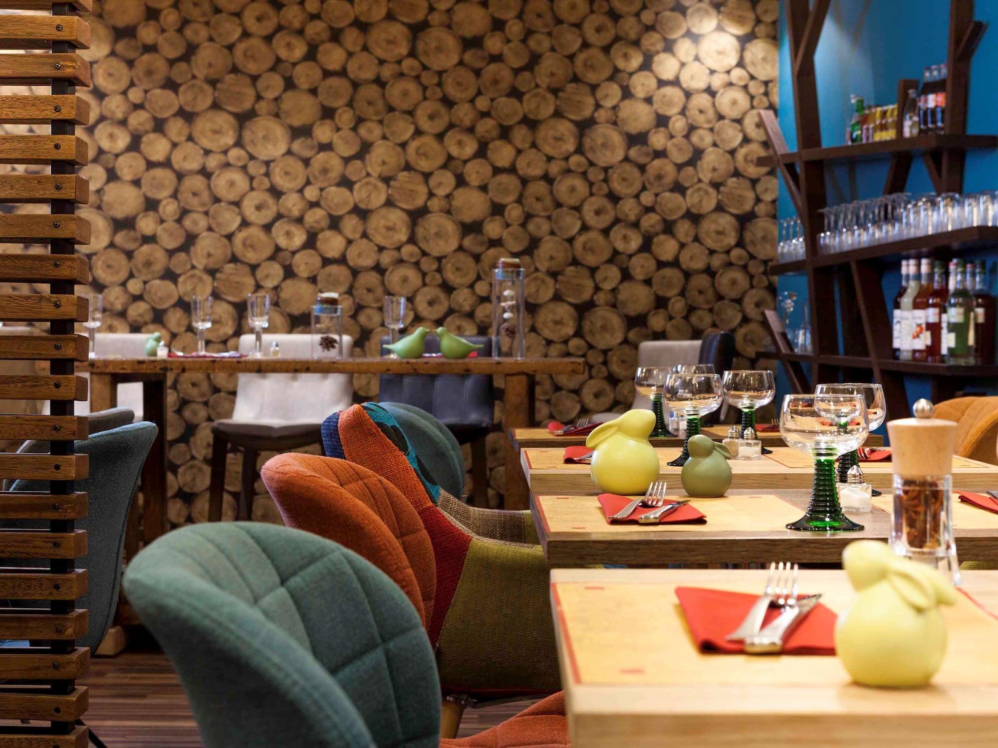 Restaurant ibis Styles Chaumont Centre Gare