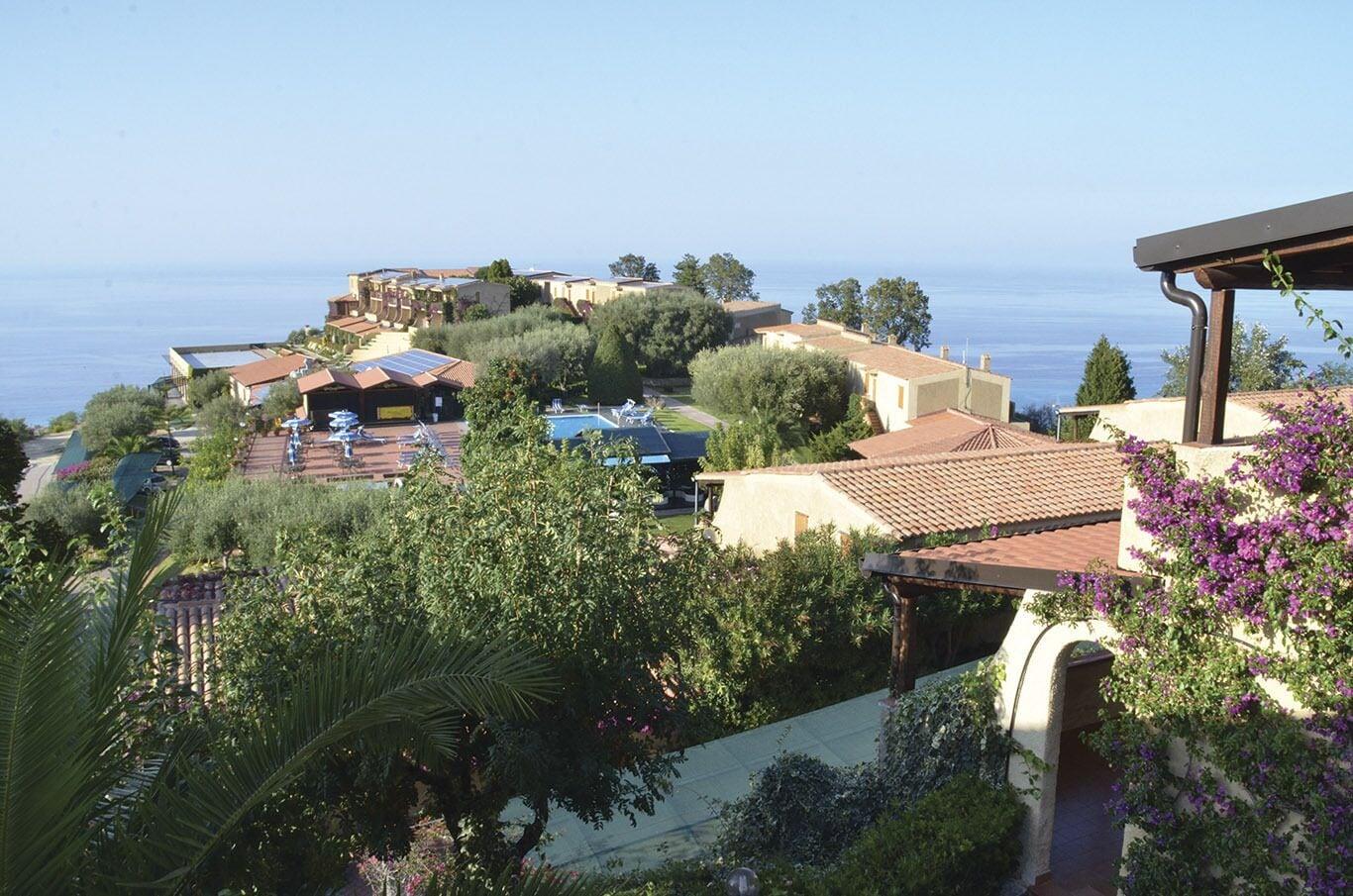 Vista Exterior Villaggio l' Olivara