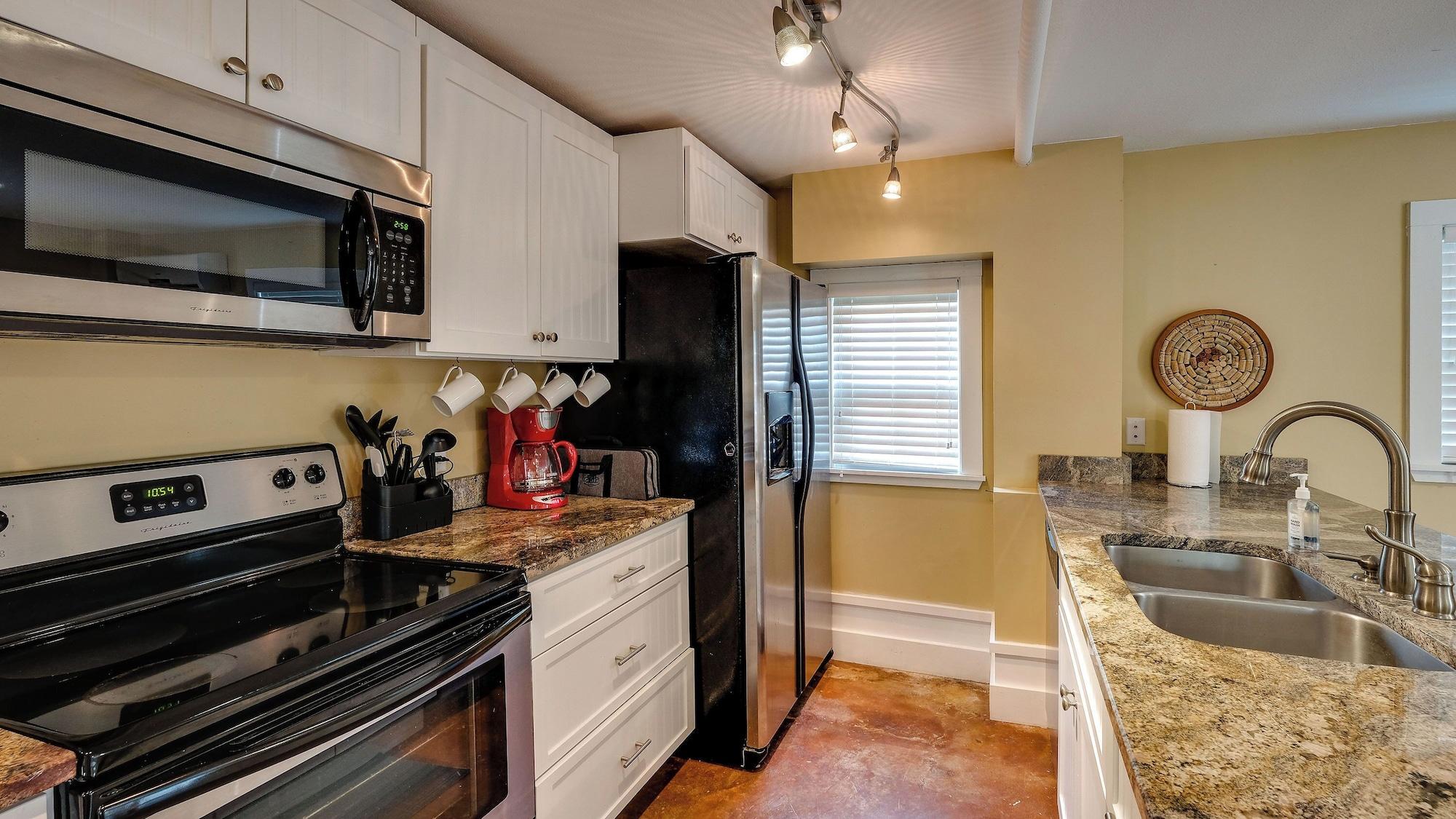 Equipamiento de Habitación Refresh at Rivermist 2 Units with Pool