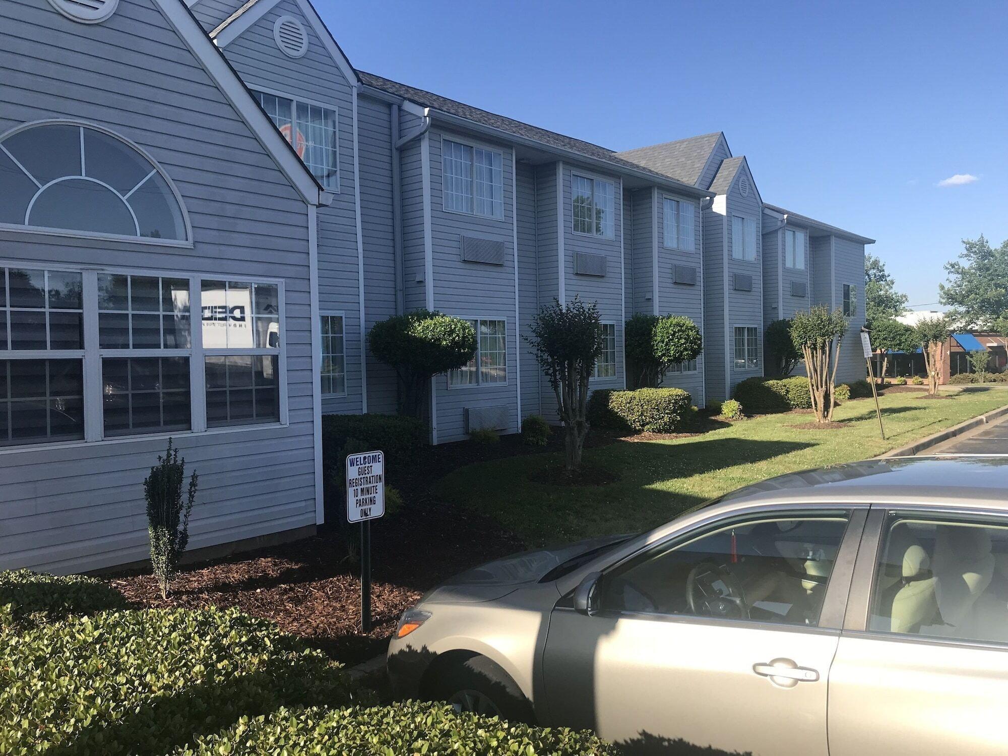 Vista Exterior Motel 6 Gastonia, NC