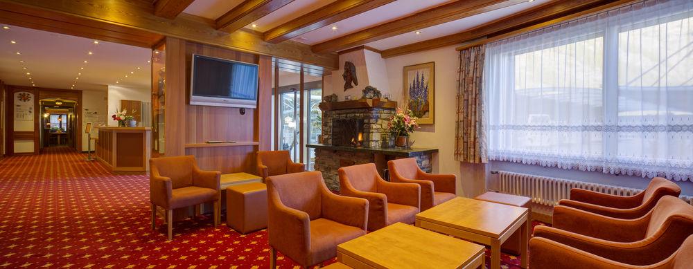 Vista Lobby Alpine Budget Rooms by Täscherhof