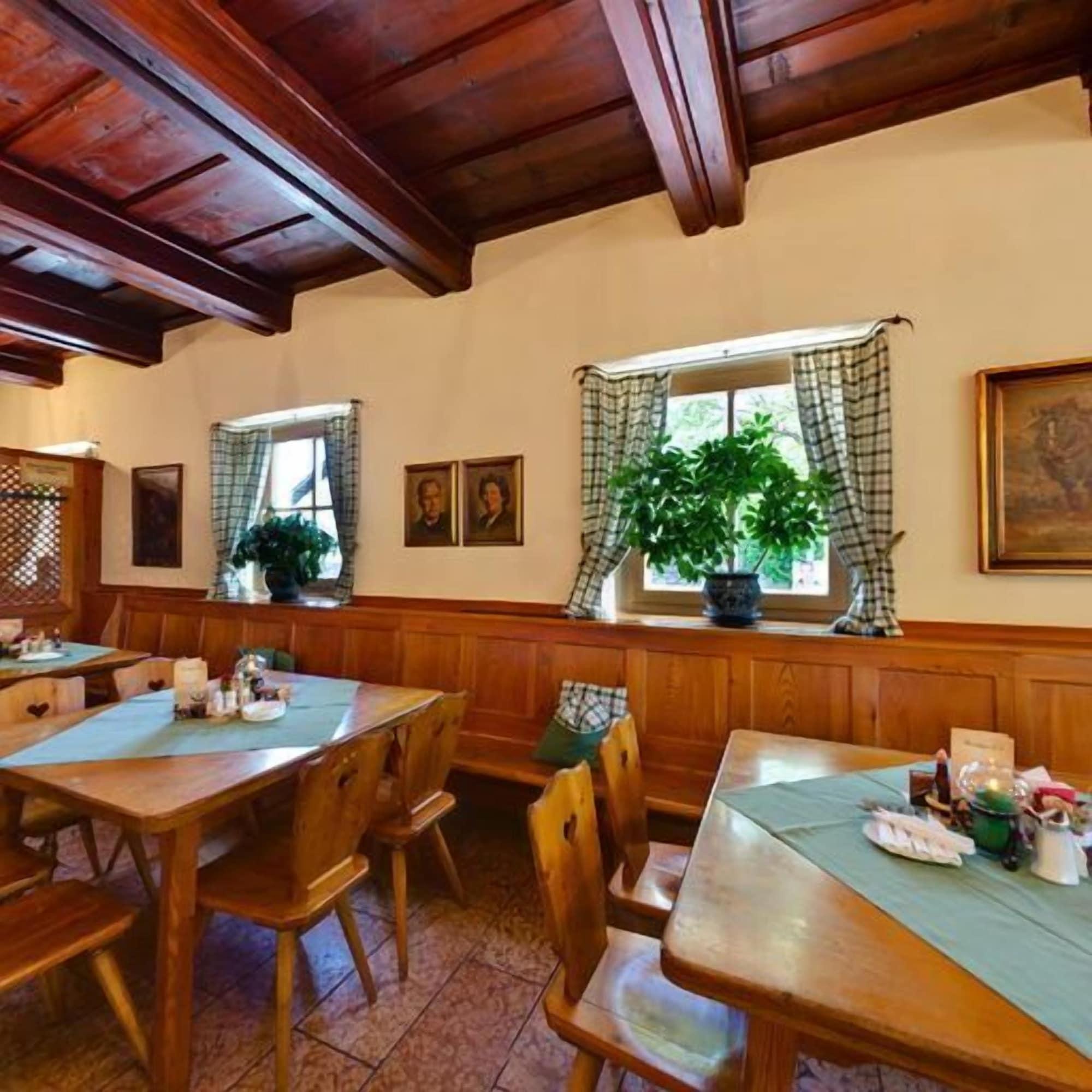 Bar/Salón Hotel Kohlpeter