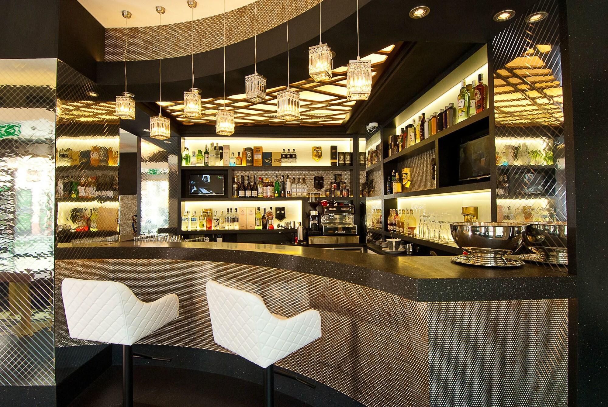 Bar/Salón Myo Hotel Mysterius
