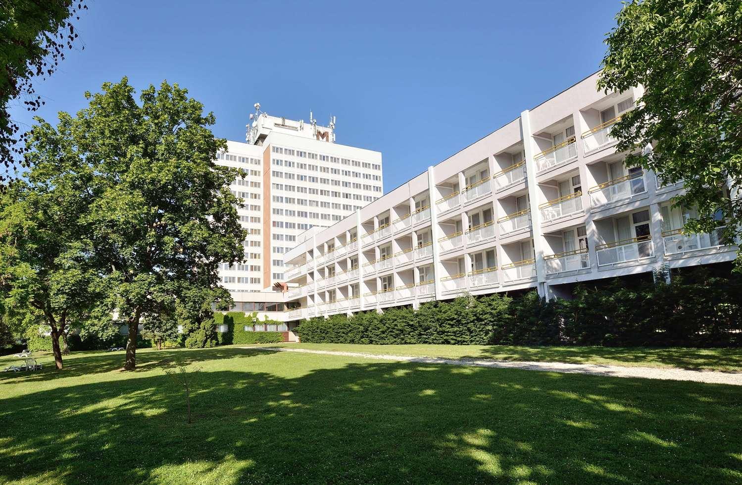 Vista Exterior Danubius Hotel Marina