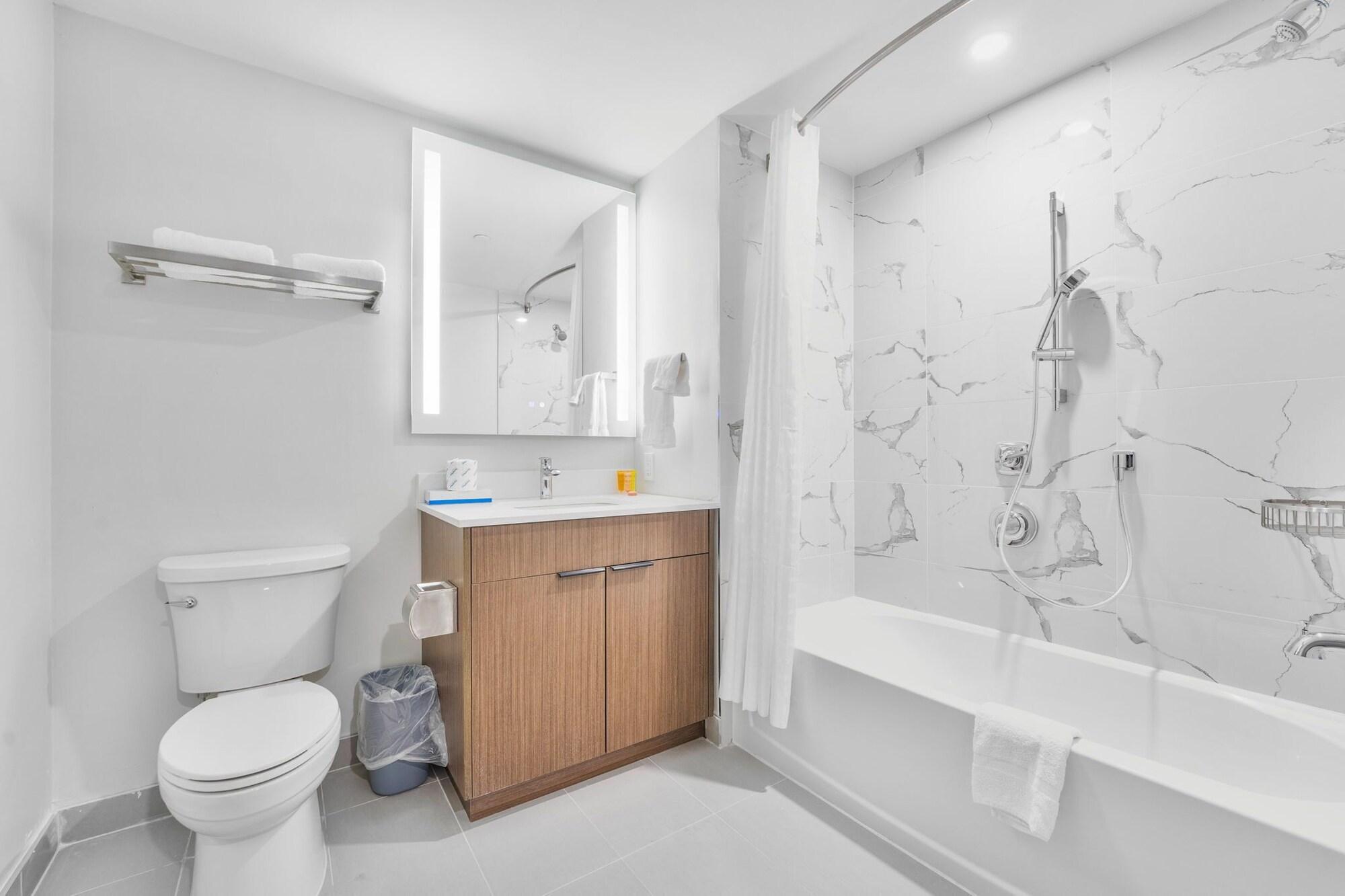 Equipamiento de Habitación Skye Hotel & Residences