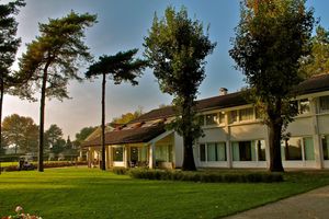 Alojamiento - Golf Hotel La Pinetina