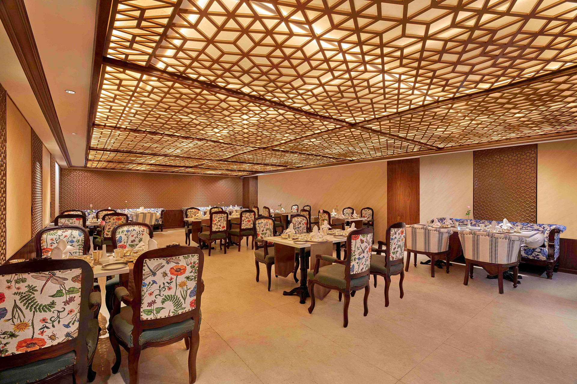 Restaurant DoubleTree by Hilton Varanasi