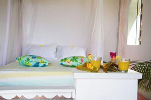 Alquiler Vacacional - Sea-view villa +pool / 3 Bedroom en-suite