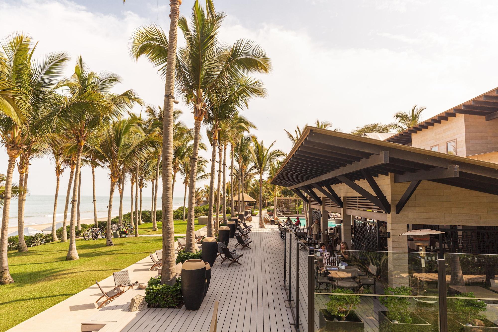 Vista Exterior Arennas Mancora