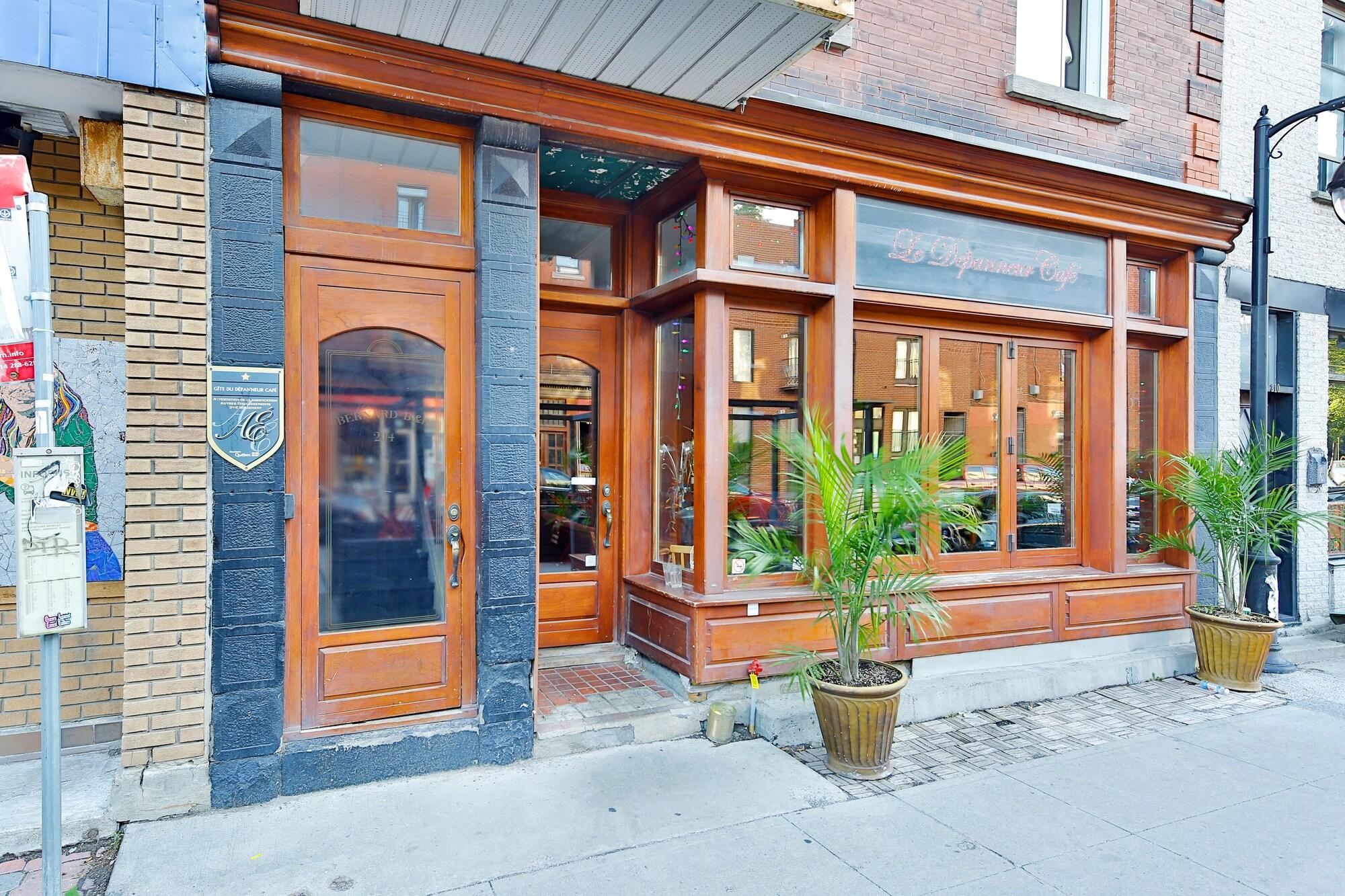 Varios La Maison Du Mile-End