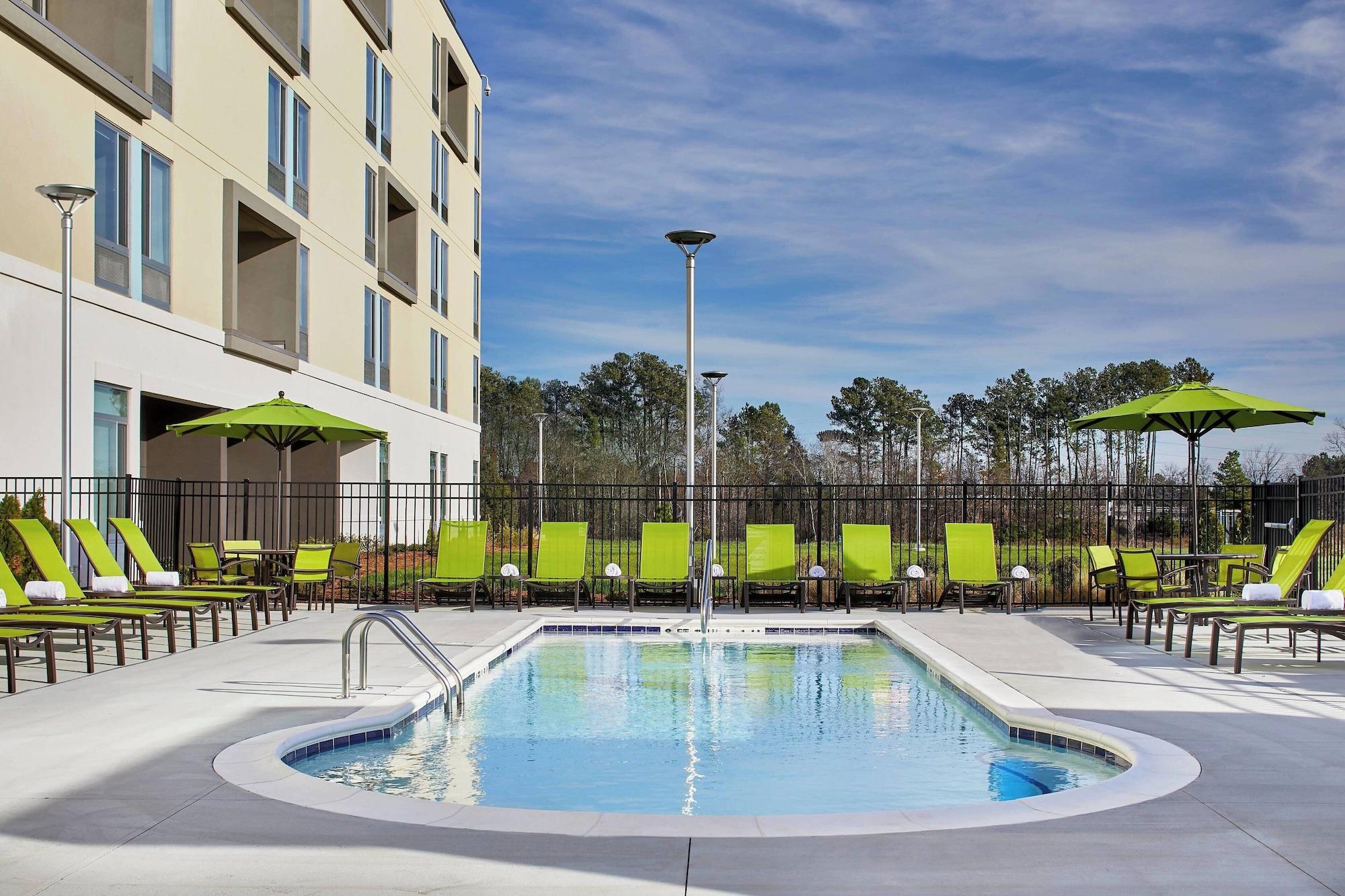 Vista Piscina SpringHill Suites by Marriott Charlotte at Carowinds